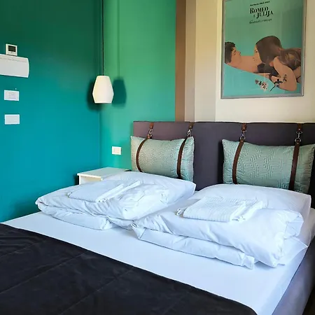 I Registi מלון סקליאה