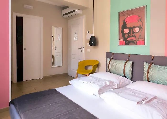 I Registi מלון *