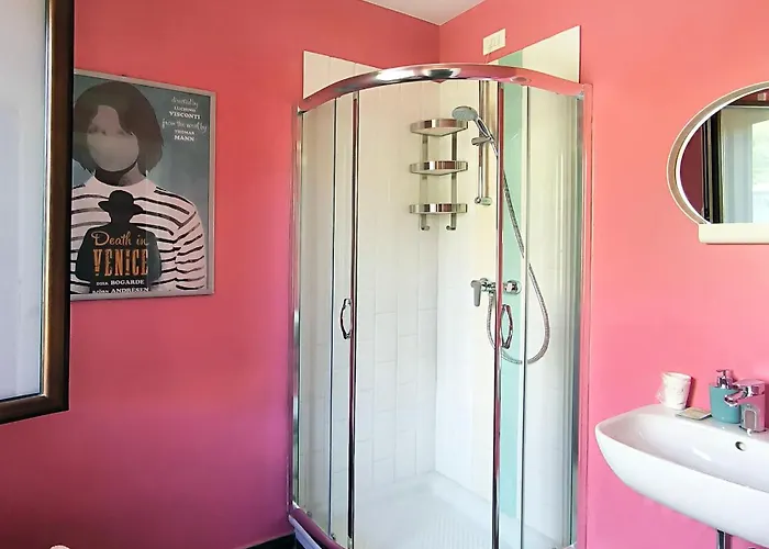 מלון I Registi *